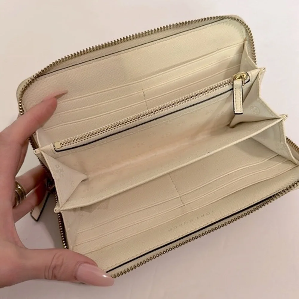 Tory Burch Beige Diamond Laser Cut Leather Zip Around Wallet cream and blue